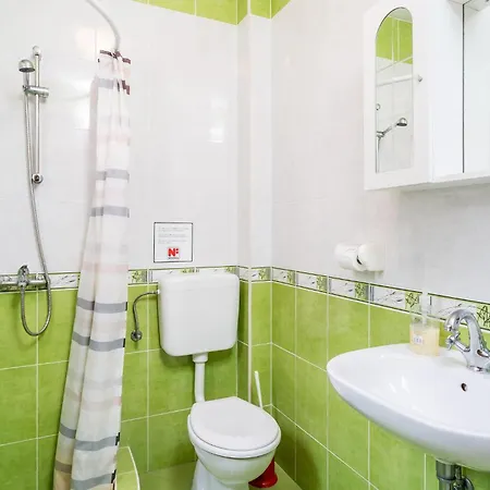 Molunat Apartman Gruda